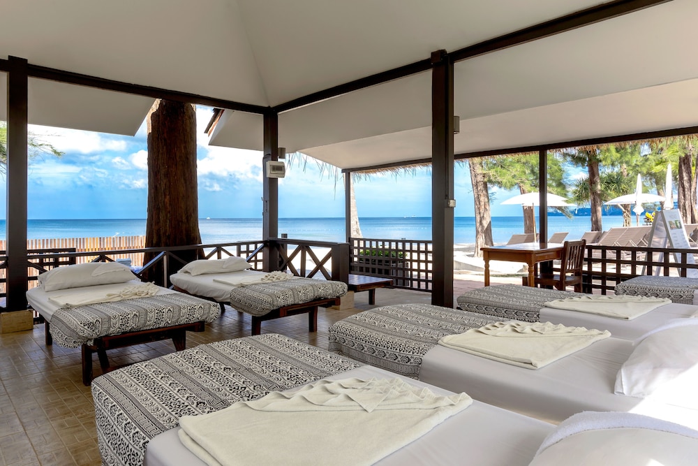 Sunwing Bangtao Beach — Hotel rooms in Bang Tao Beach, Phuket Province