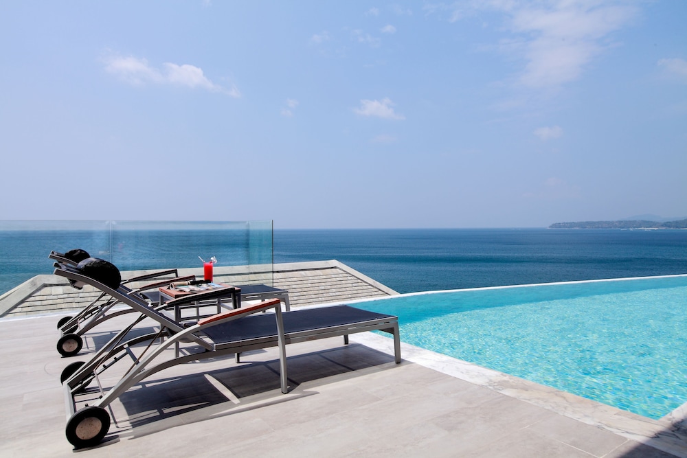 Cape Sienna Gourmet Hotel & Villas — Swimming pool in Kamala, Phuket Province
