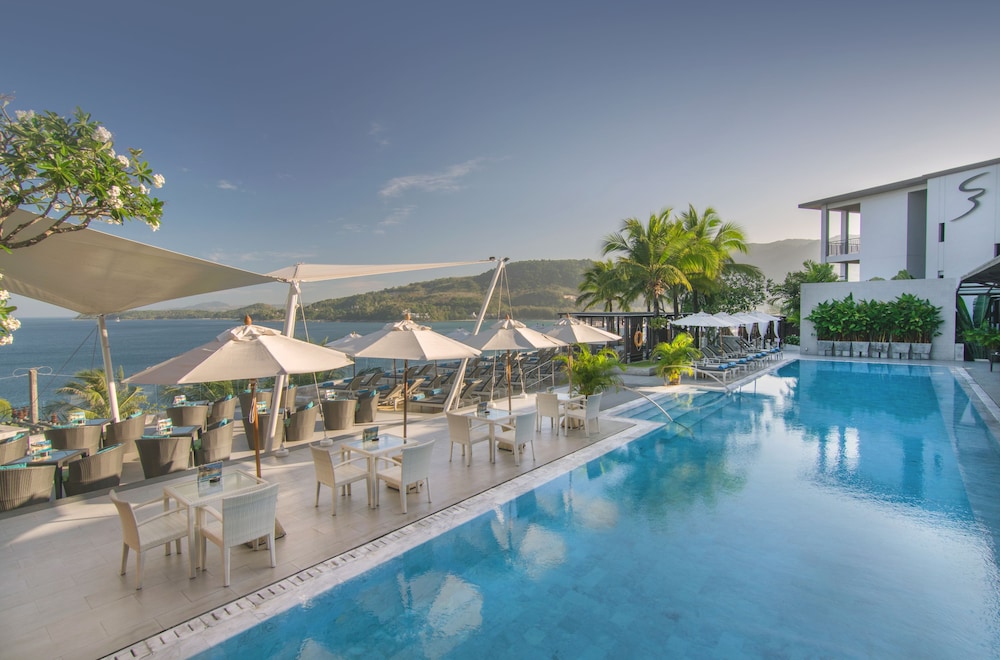 Cape Sienna Gourmet Hotel & Villas — Swimming pool in Kamala, Phuket Province