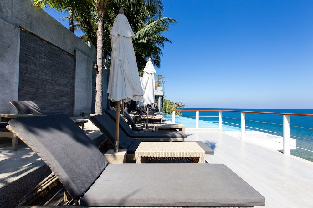 Cape Sienna Gourmet Hotel & Villas — Swimming pool in Kamala, Phuket Province