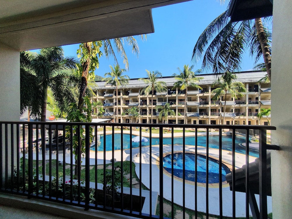 Radisson Resort and Suites Phuket — Hotel building in Kamala, Phuket Province