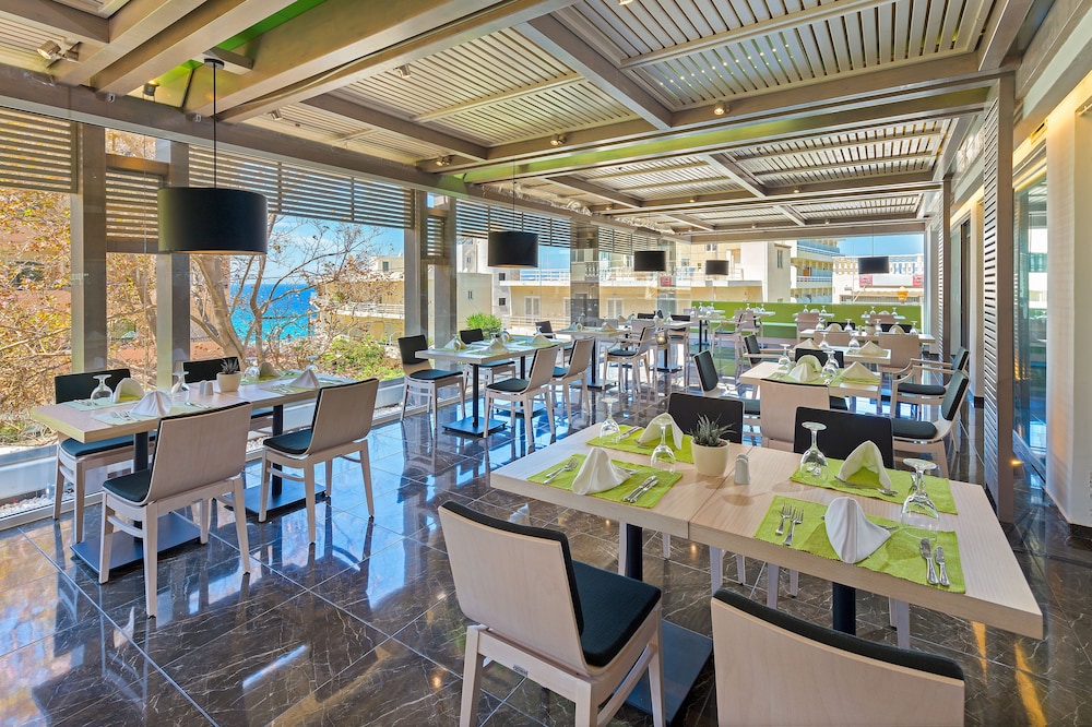 Semiramis City Hotel — Restaurant & bars in Rhodes Town, South Aegean