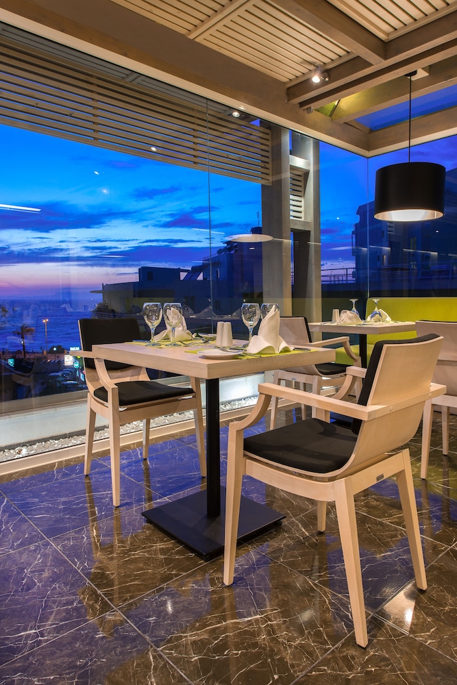 Semiramis City Hotel — Restaurant & bars in Rhodes Town, South Aegean