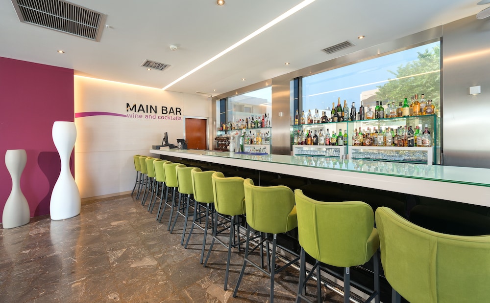 Semiramis City Hotel — Restaurant & bars in Rhodes Town, South Aegean