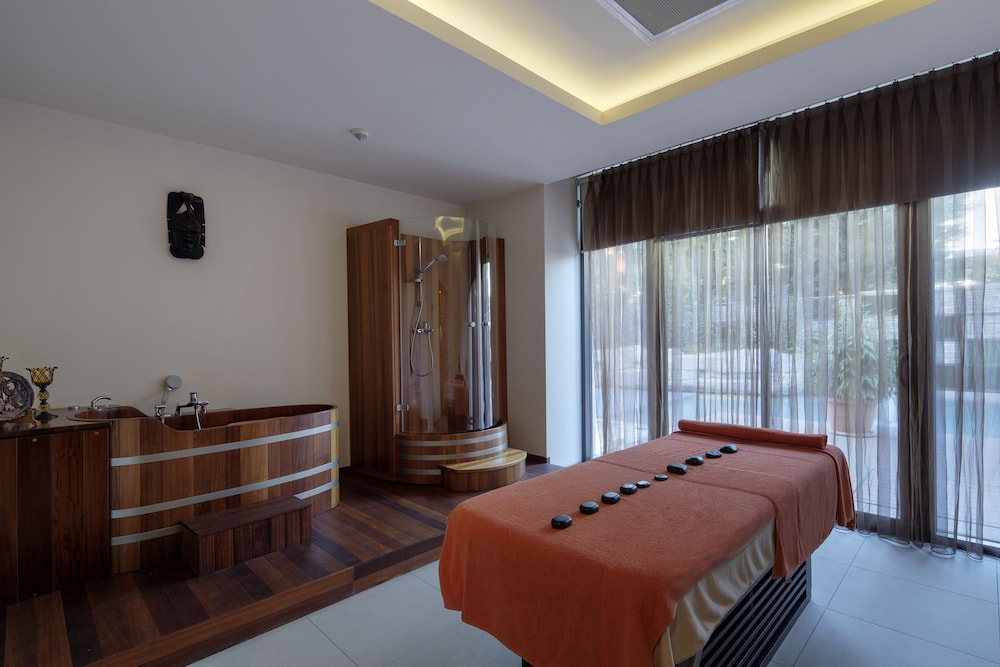 TUI Blue Side Adult Only 16-All Inclusive — Hotel rooms in Side
