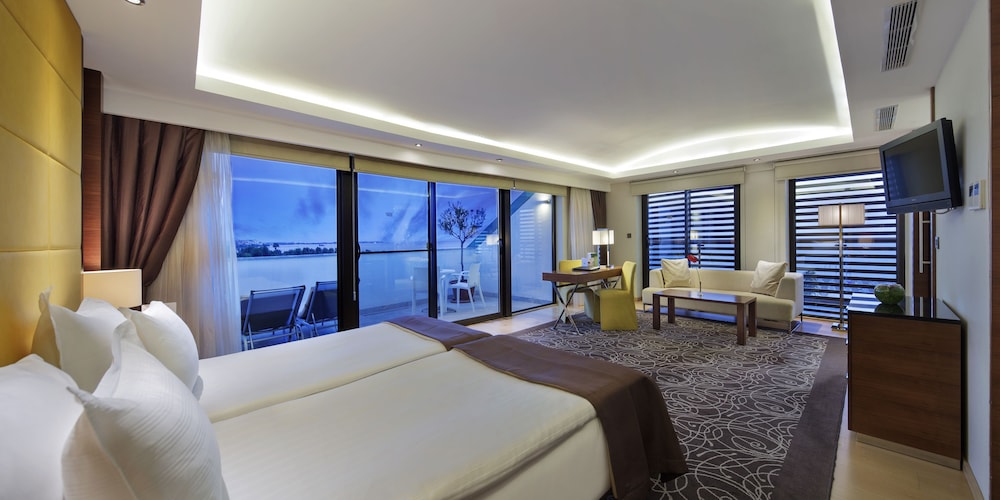 TUI Blue Side Adult Only 16-All Inclusive — Hotel rooms in Side