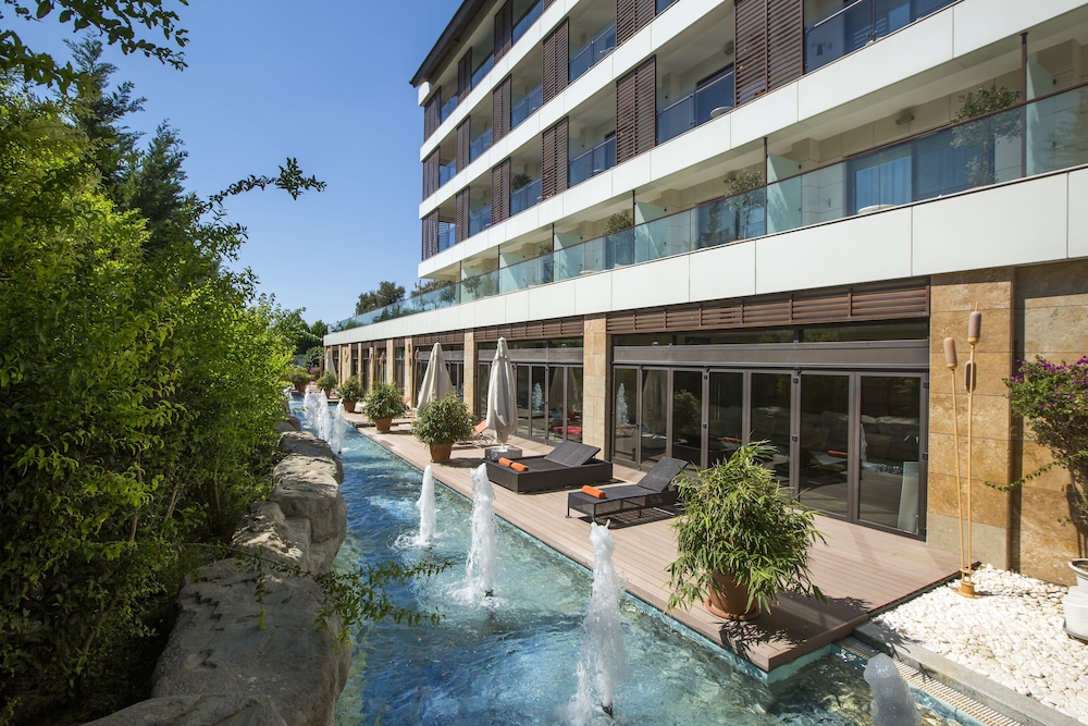 TUI Blue Side Adult Only 16-All Inclusive — Hotel building in Side