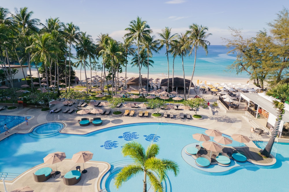 Le Meridien Phuket Beach Resort — Swimming pool in Karon, Phuket Province