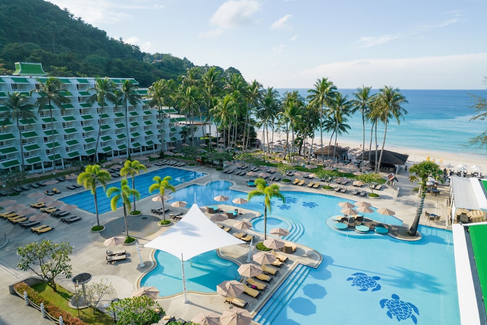 Le Meridien Phuket Beach Resort — Swimming pool in Karon, Phuket Province
