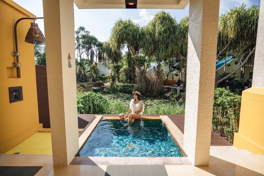 Paradox Resort Phuket — Swimming pool in Karon, Phuket Province