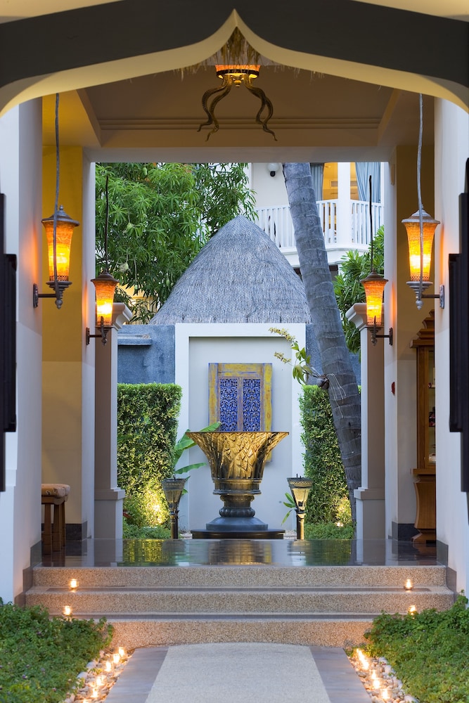 Paradox Resort Phuket — Hotel building in Karon, Phuket Province