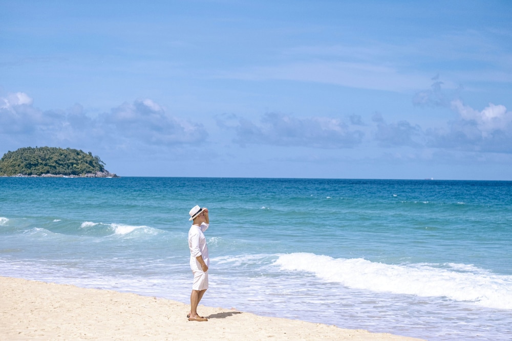 Paradox Resort Phuket — Beach in Karon, Phuket Province