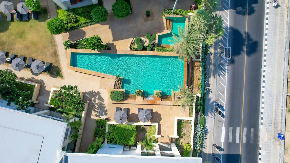 Paradox Resort Phuket — Swimming pool in Karon, Phuket Province