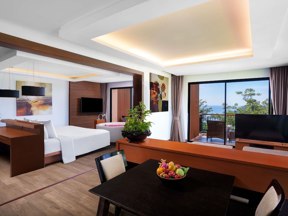 Novotel Phuket Kata Avista Resort And Spa — Karon, Phuket Province
