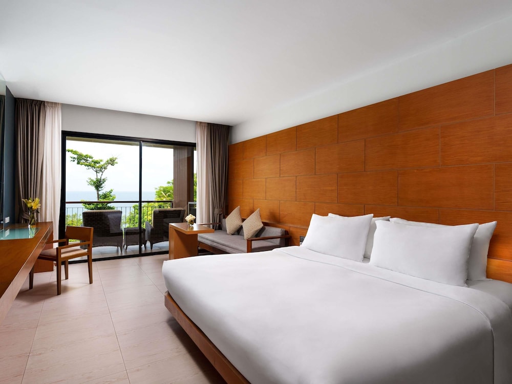 Novotel Phuket Kata Avista Resort And Spa — Karon, Phuket Province