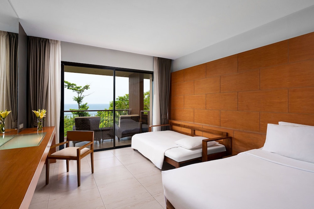 Novotel Phuket Kata Avista Resort And Spa — Karon, Phuket Province