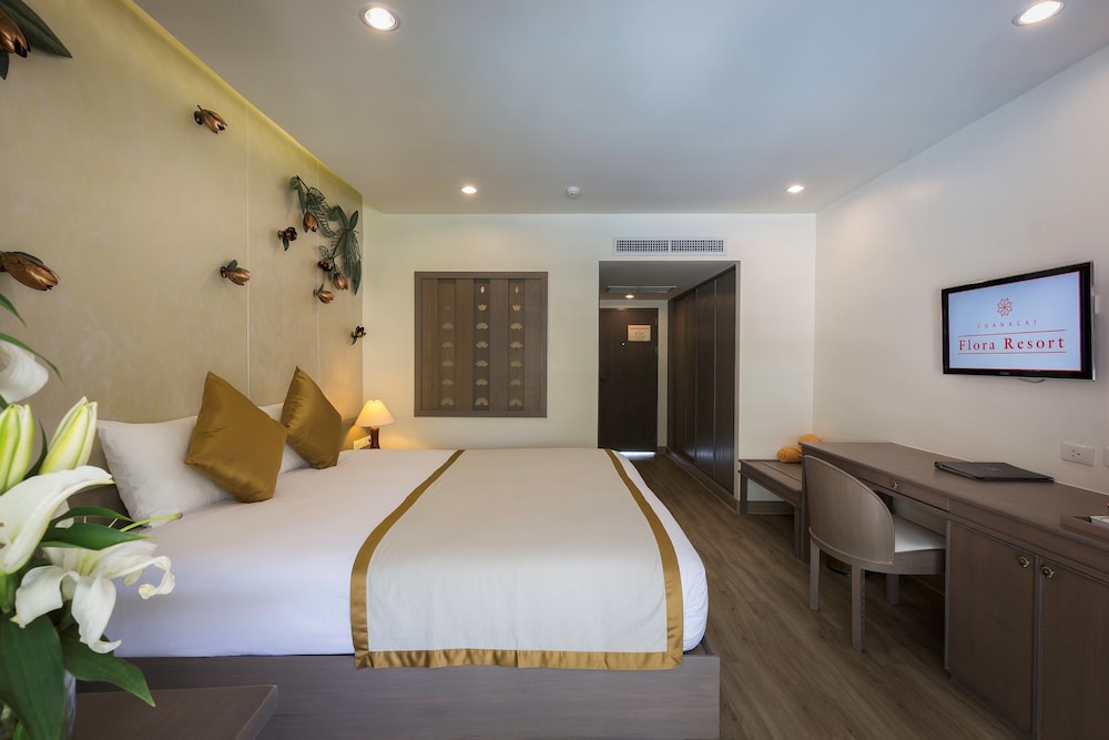 Chanalai Flora Resort, Kata Beach — Hotel rooms in Karon, Phuket Province