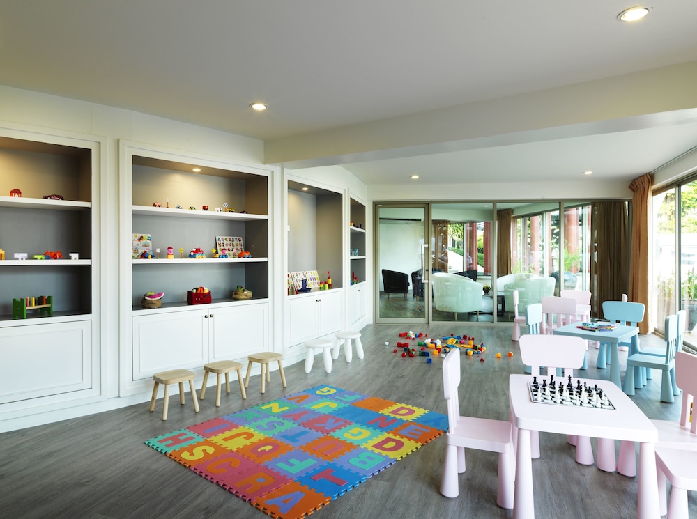 Chanalai Flora Resort, Kata Beach — Attractions for children in Karon, Phuket Province