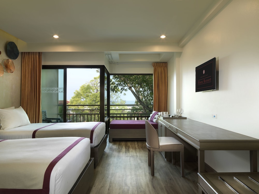 Chanalai Flora Resort, Kata Beach — Hotel rooms in Karon, Phuket Province