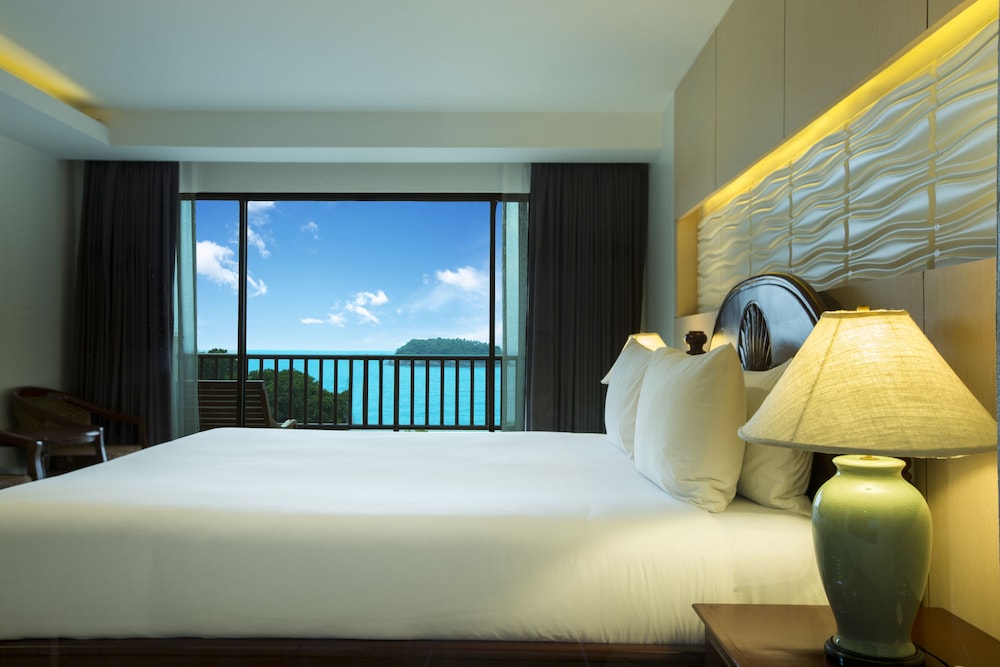 Chanalai Garden Resort, Kata Beach — Hotel rooms in Karon, Phuket Province
