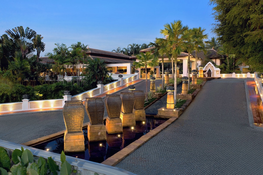 JW Marriott Phuket Resort & Spa — Hotel building in Mai Khao, Phuket Province