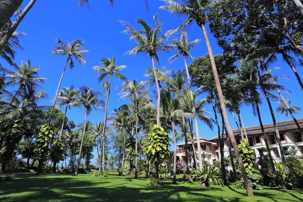 JW Marriott Phuket Resort & Spa — Hotel building in Mai Khao, Phuket Province