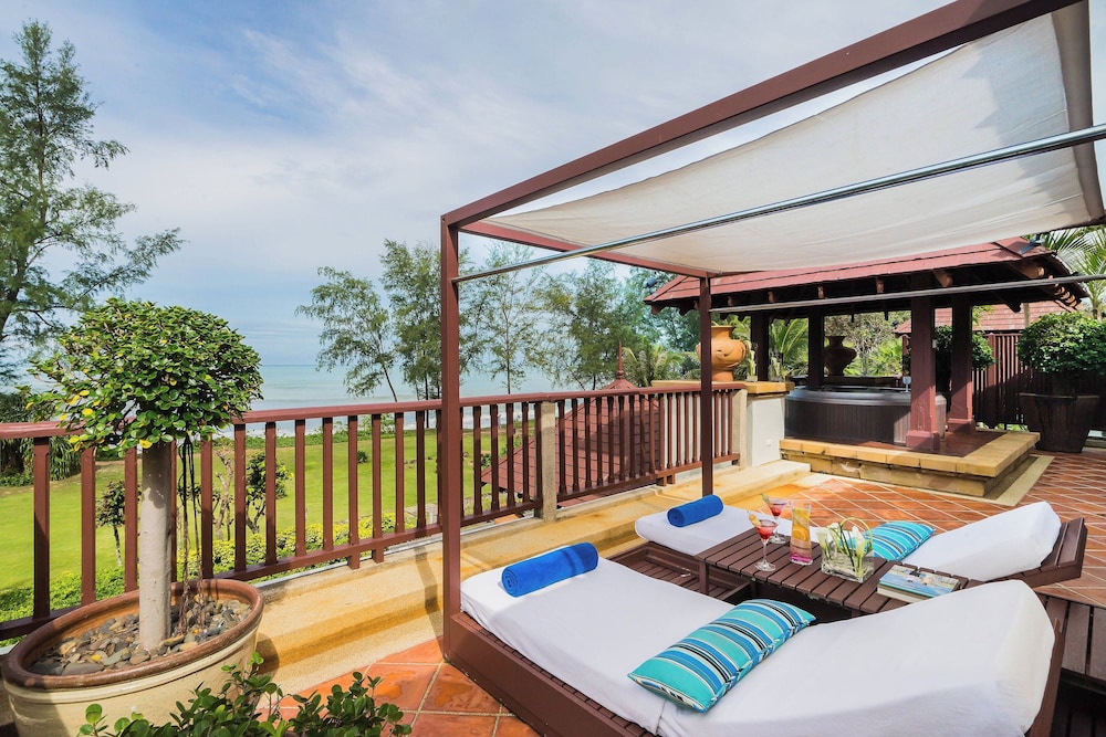 JW Marriott Phuket Resort & Spa — Beach in Mai Khao, Phuket Province