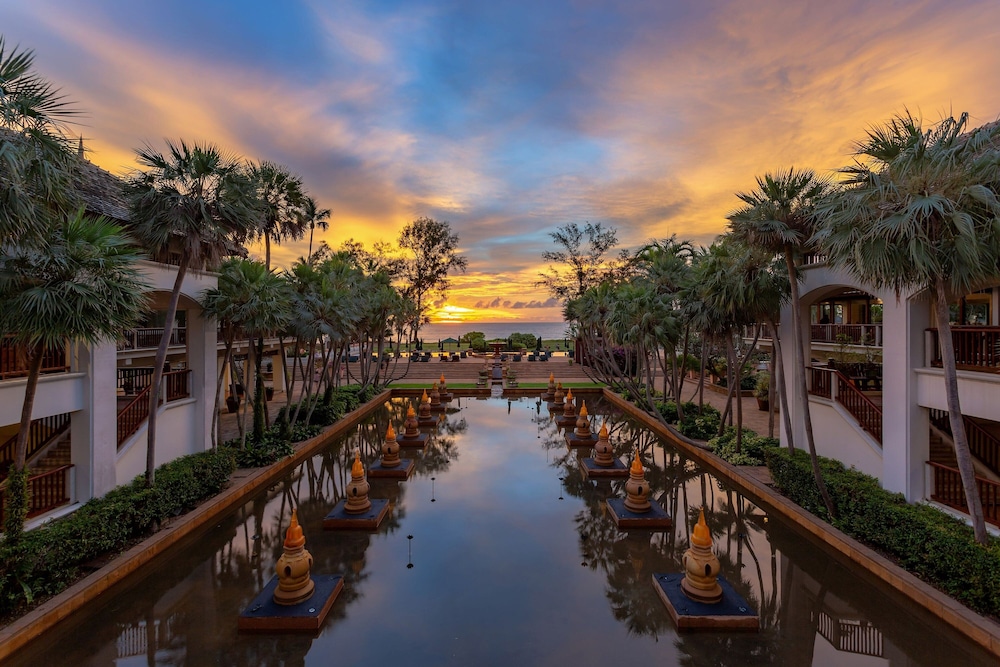 JW Marriott Phuket Resort & Spa — Hotel building in Mai Khao, Phuket Province