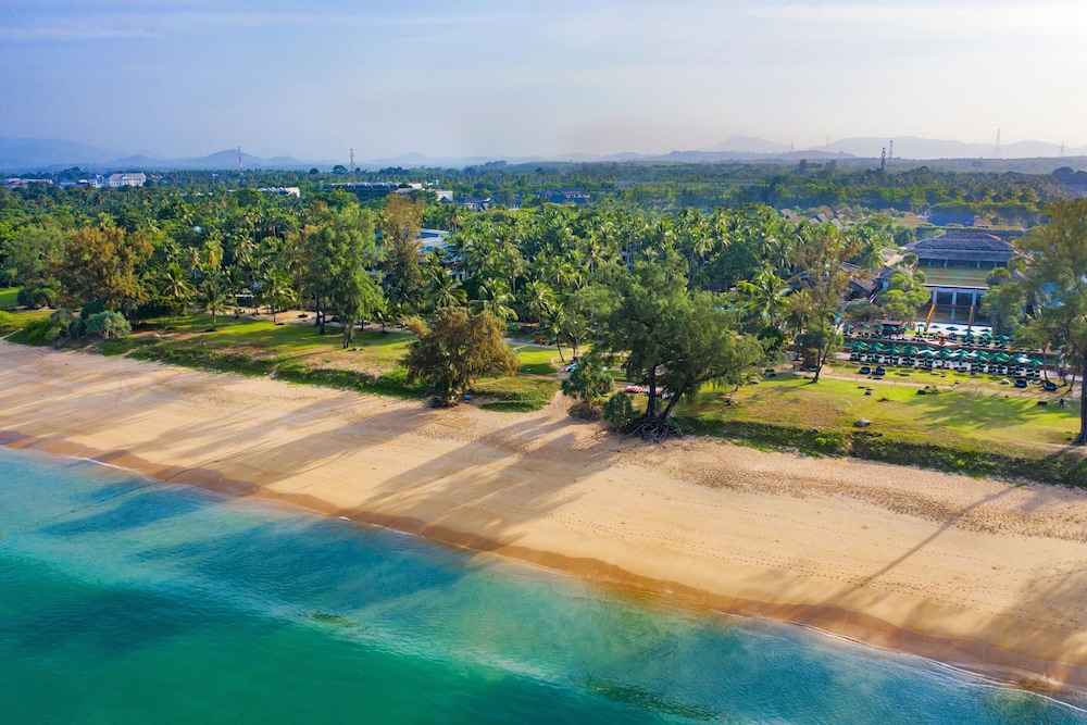JW Marriott Phuket Resort & Spa — Beach in Mai Khao, Phuket Province