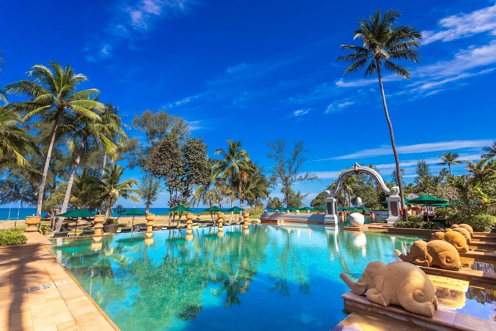 JW Marriott Phuket Resort & Spa — Swimming pool in Mai Khao, Phuket Province