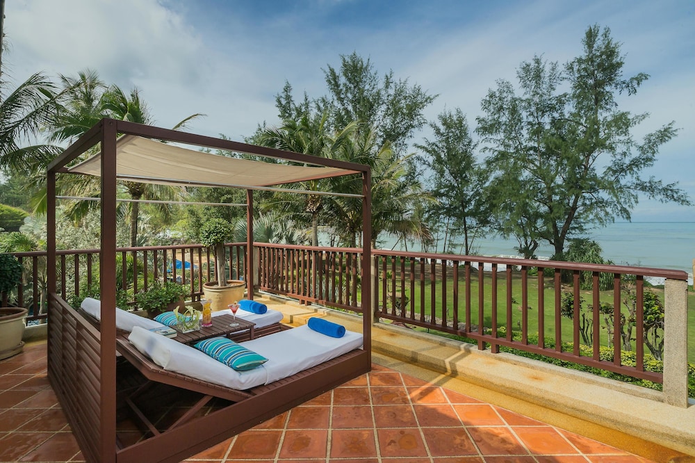 JW Marriott Phuket Resort & Spa — Beach in Mai Khao, Phuket Province