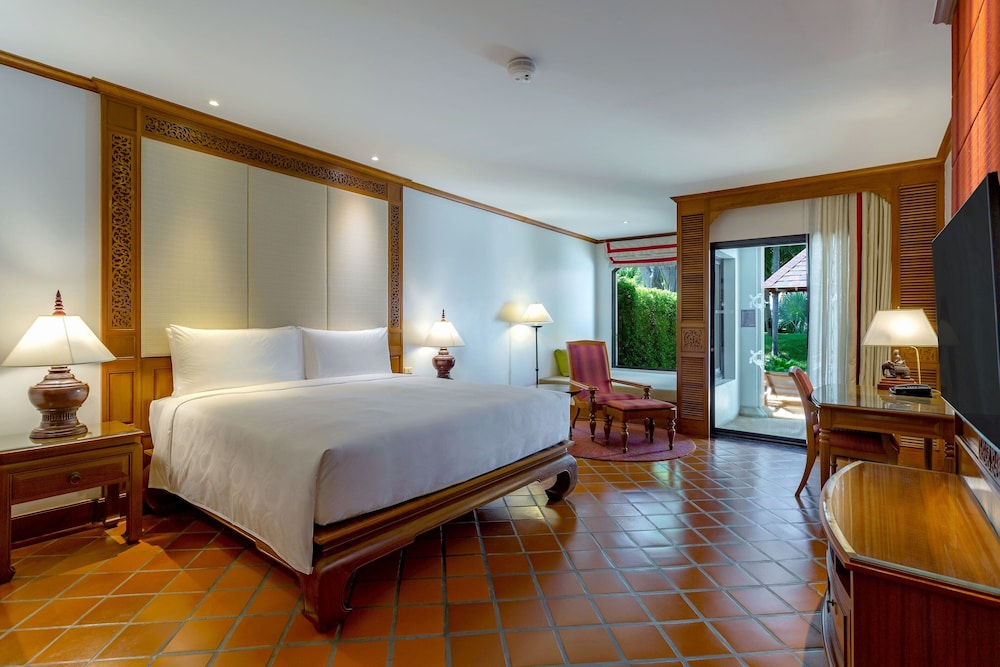 JW Marriott Phuket Resort & Spa — Hotel rooms in Mai Khao, Phuket Province