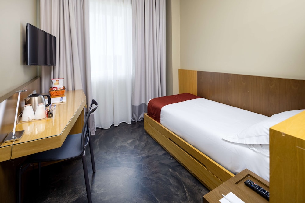 Best Western Hotel Major — Hotel rooms in Milan, Lombardy