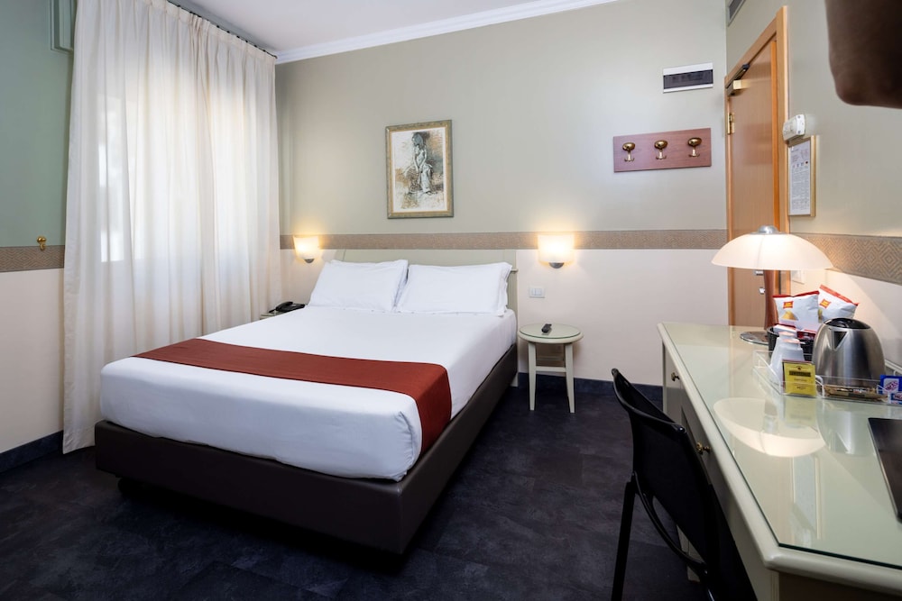 Best Western Hotel Major — Hotel rooms in Milan, Lombardy