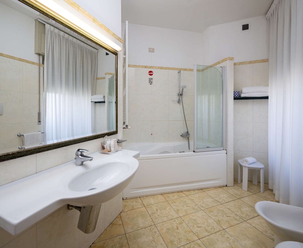 Best Western Hotel Major — Hotel rooms in Milan, Lombardy