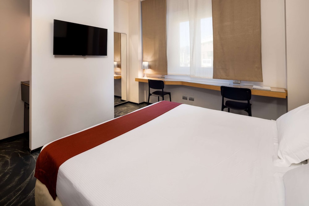 Best Western Hotel Major — Hotel rooms in Milan, Lombardy