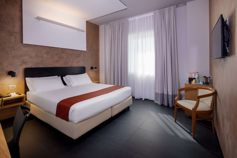 Best Western Hotel Major — Hotel rooms in Milan, Lombardy