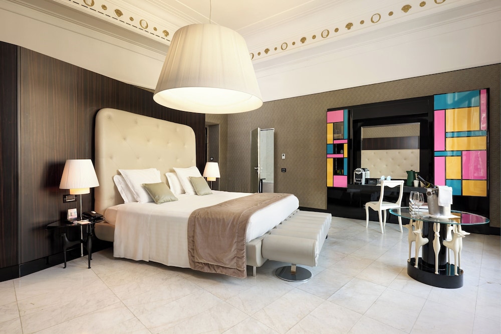 Grand Hotel Palace Rome — Hotel rooms in Rome, Lazio