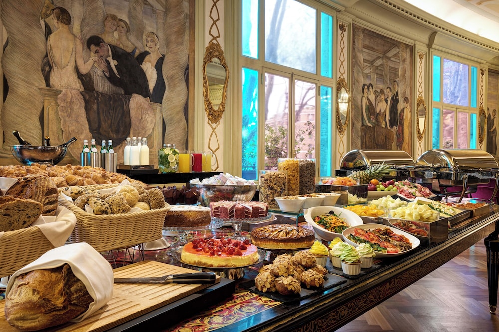 Grand Hotel Palace Rome — Restaurant & bars in Rome, Lazio