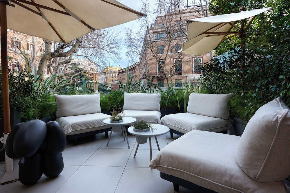 Grand Hotel Palace Rome — Restaurant & bars in Rome, Lazio