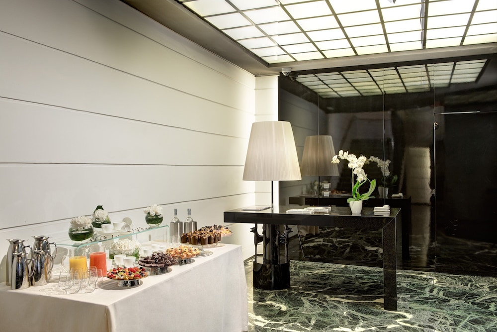 Grand Hotel Palace Rome — Restaurant & bars in Rome, Lazio