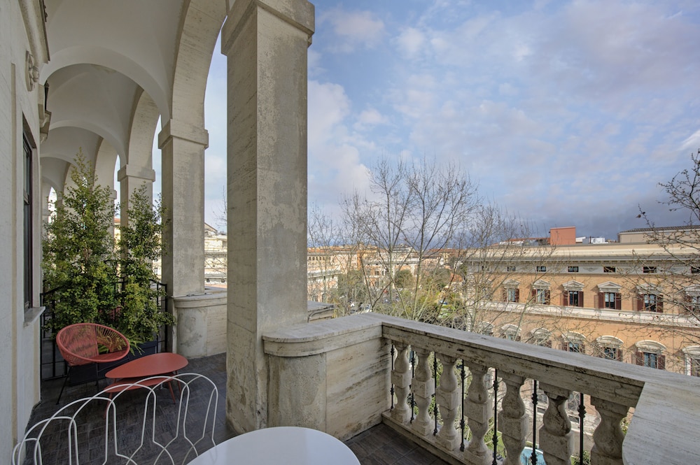 Grand Hotel Palace Rome — Hotel building in Rome, Lazio