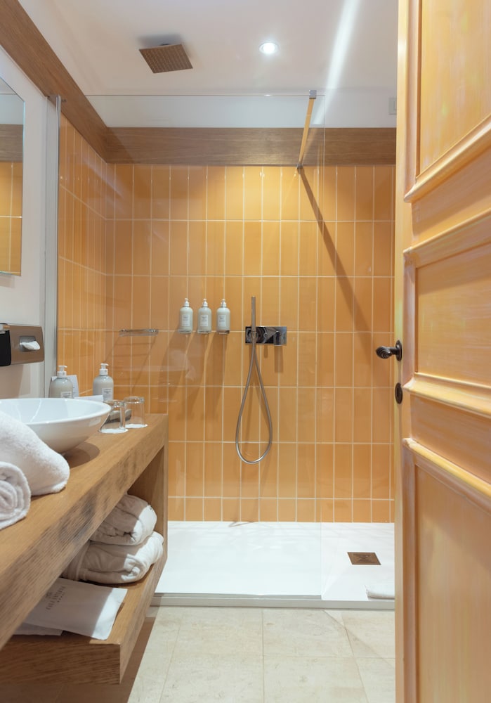 Hotel Cala Caterina - Relaxing Escape — Hotel rooms in Villasimius, Sardinia