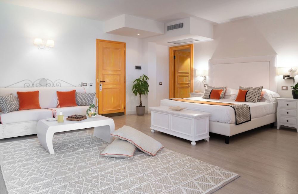 Hotel Cala Caterina - Relaxing Escape — Hotel rooms in Villasimius, Sardinia