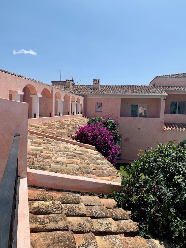 Hotel Cala Caterina - Relaxing Escape — Hotel building in Villasimius, Sardinia