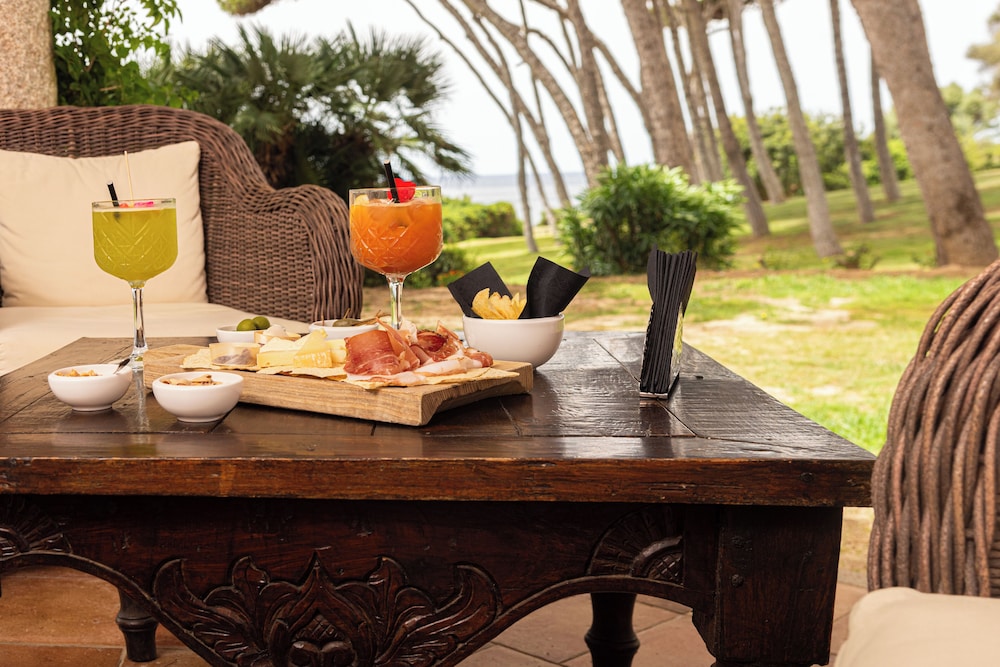 Hotel Cala Caterina - Relaxing Escape — Restaurant & bars in Villasimius, Sardinia