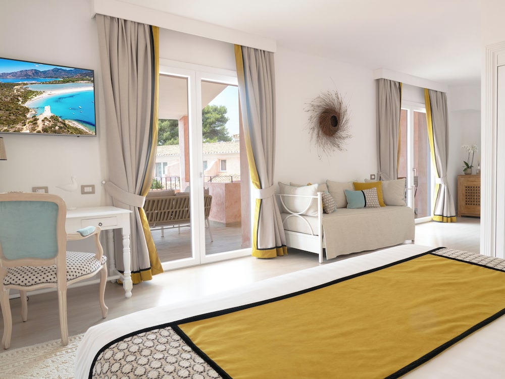 Hotel Cala Caterina - Relaxing Escape — Hotel rooms in Villasimius, Sardinia