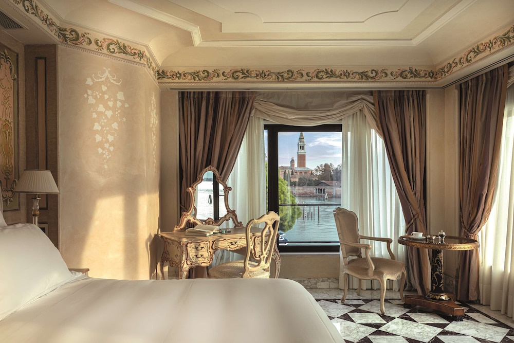 Hotel Cipriani, A Belmond Hotel, Venice — Hotel rooms in Venice, Veneto