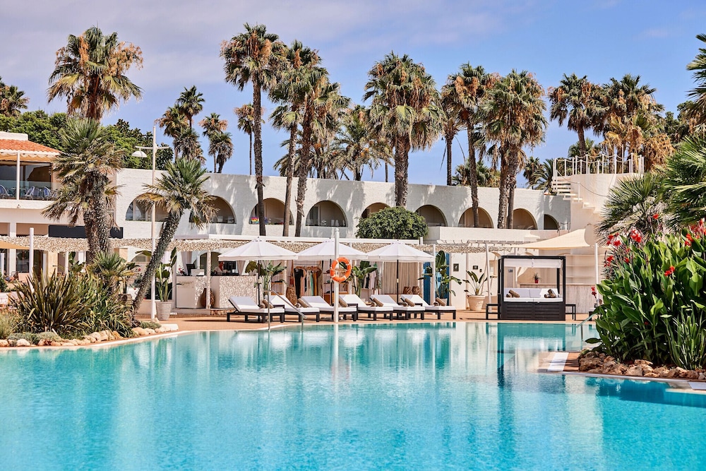 AluaSoul Menorca Hotel - Adults Only — Swimming pool in S'Algar, Balearic Islands