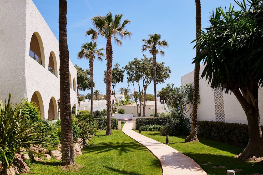 AluaSoul Menorca Hotel - Adults Only — Hotel building in S'Algar, Balearic Islands